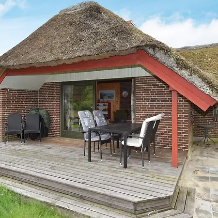 度假居 6 Person In